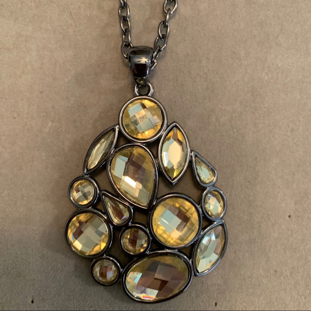 Lia Sophia Necklace Green Crystals
